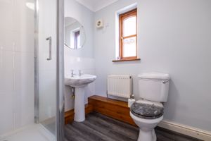 En-Suite 2- click for photo gallery